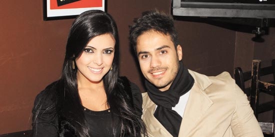 Daniela de Oliveira e Gabriel Pedigone. Bonito casal, em point da cidade 